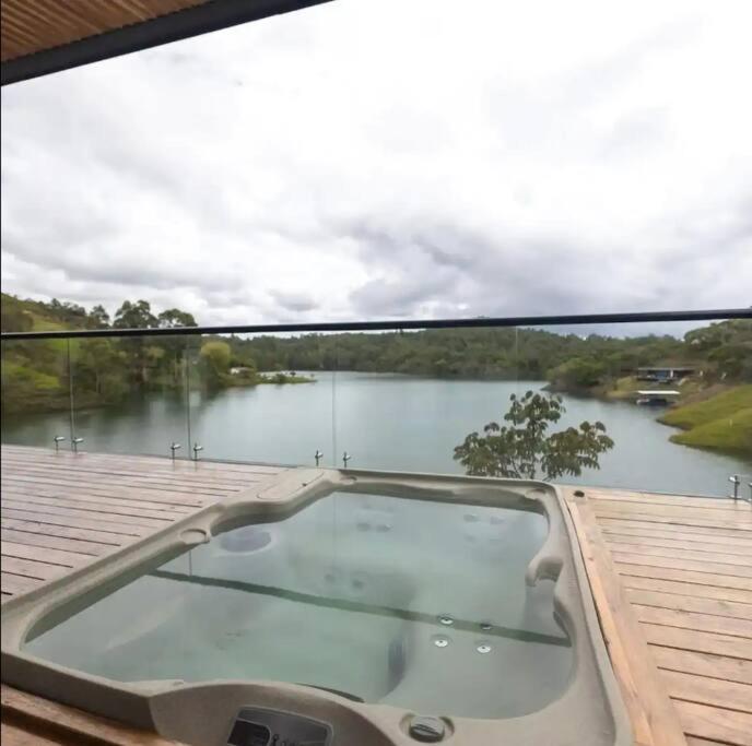 Sky House Cabana Guatape La Pradera  Екстериор снимка