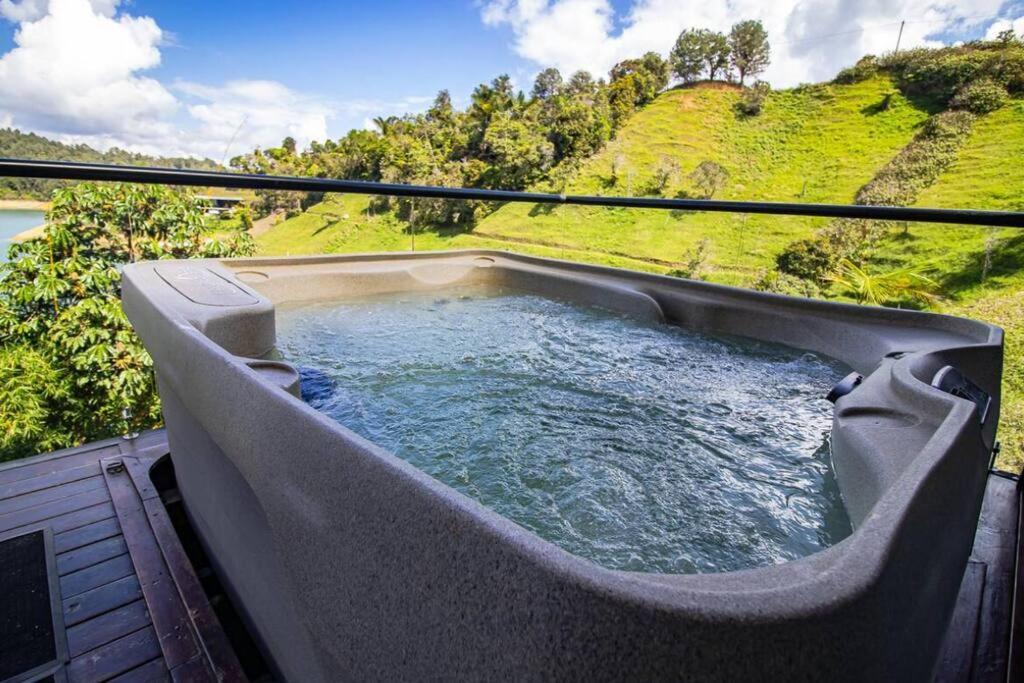 Sky House Cabana Guatape La Pradera  Екстериор снимка